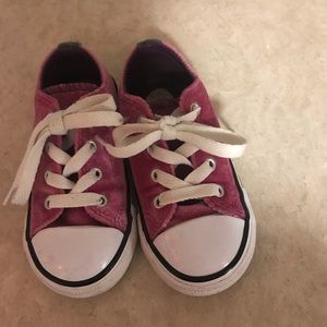 Toddler girl converse